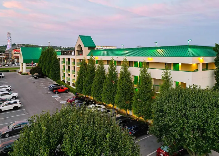 Quality Inn Near The Island Pigeon Forge